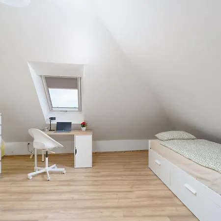 Homestay Flatshare Close To Park *