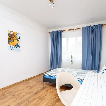 Flatshare Close To Park * Πράγα