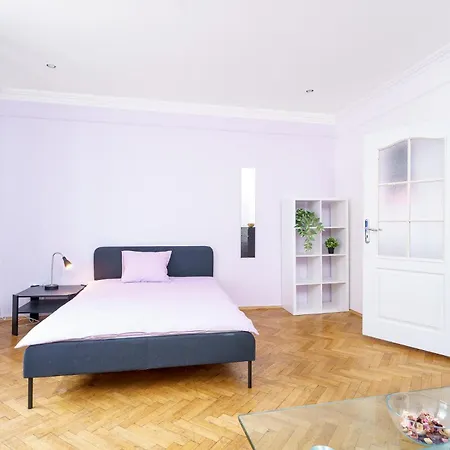 Homestay Flatshare Close To Park