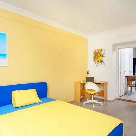 Flatshare Close To Park Πράγα
